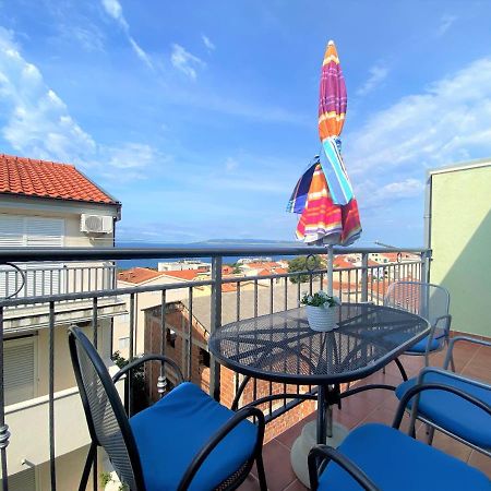 Apartment Sea Макарска Екстериор снимка