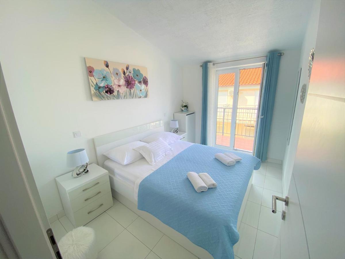 Apartment Sea Макарска Екстериор снимка