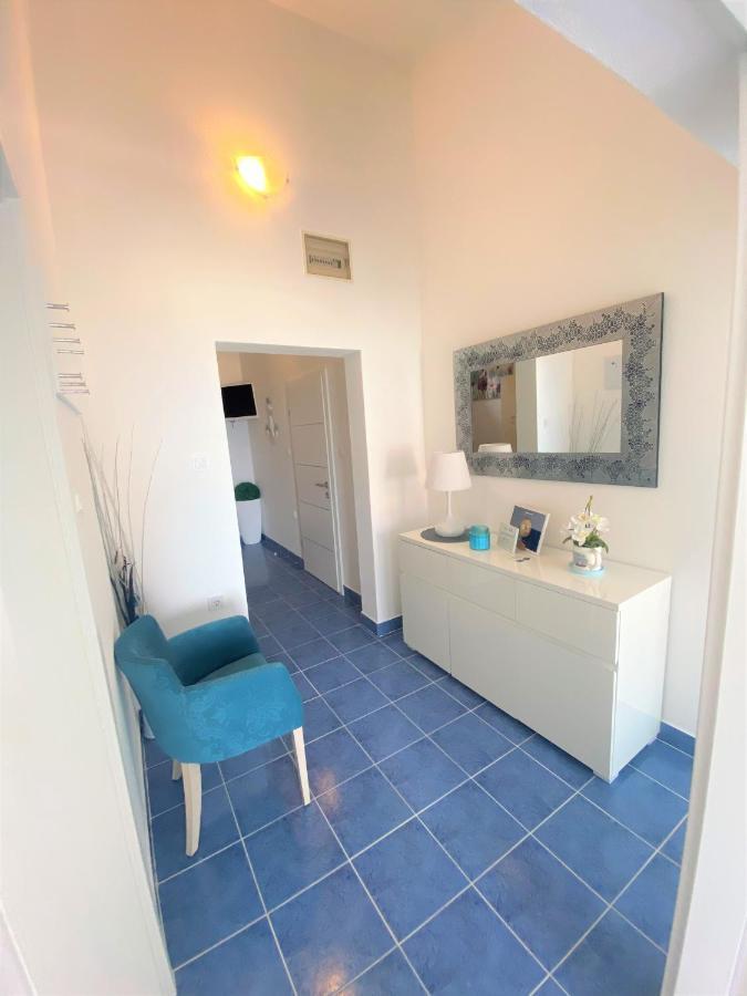 Apartment Sea Макарска Екстериор снимка